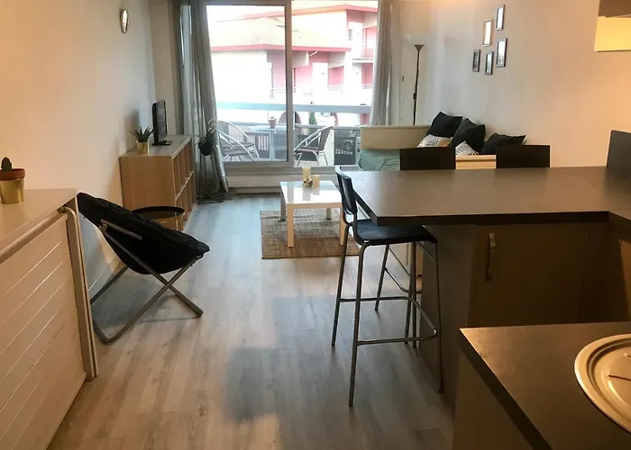 Апартаменты Entre Le Phare De Biarritz Et La D'anglet Англе